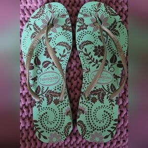 Havaianas Women's Floral Green Sandals